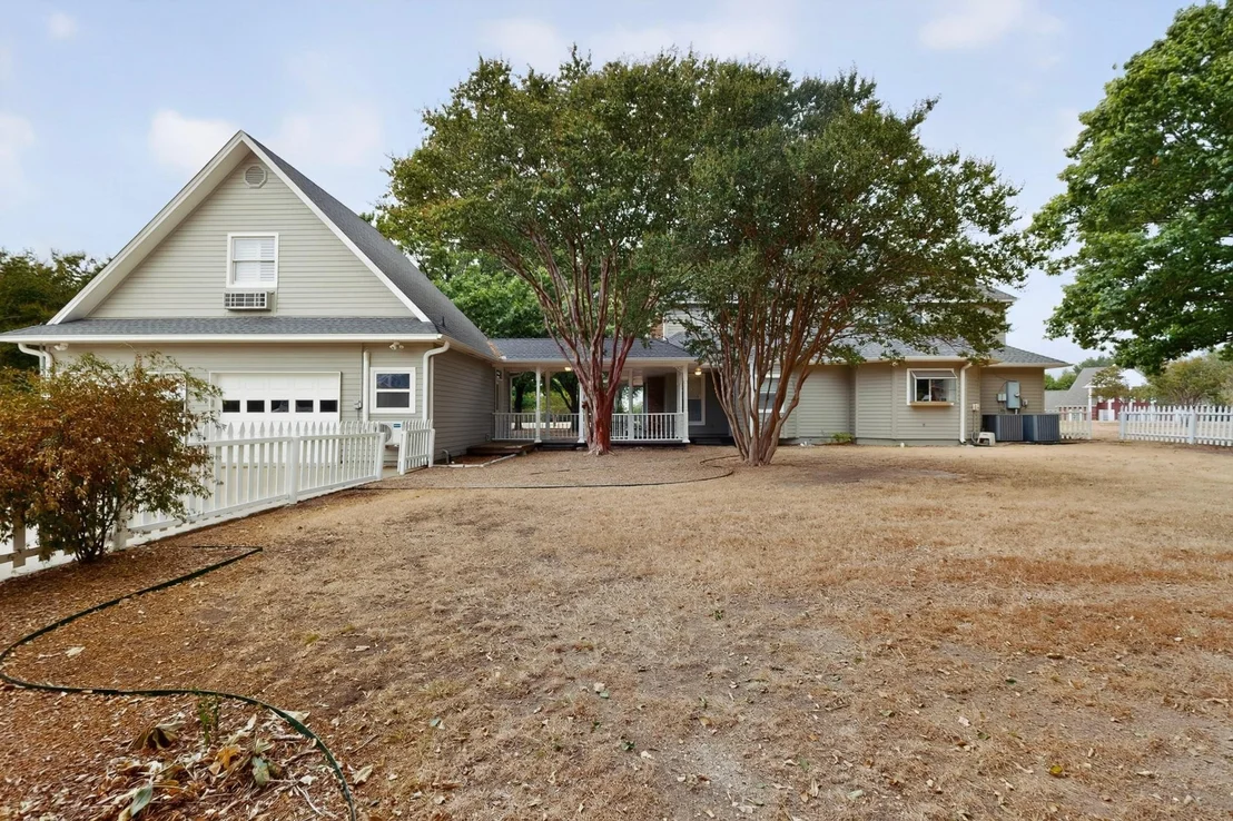 Photo of 2 Trailridge Drive