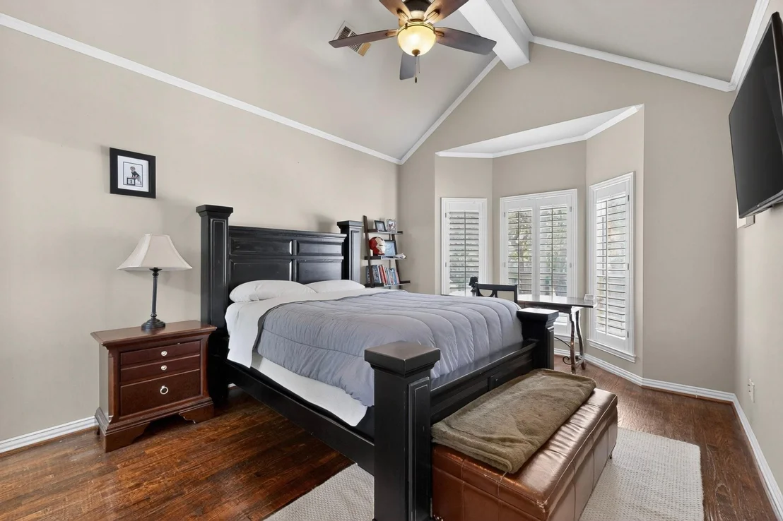 Photo of 5700 Walden Drive