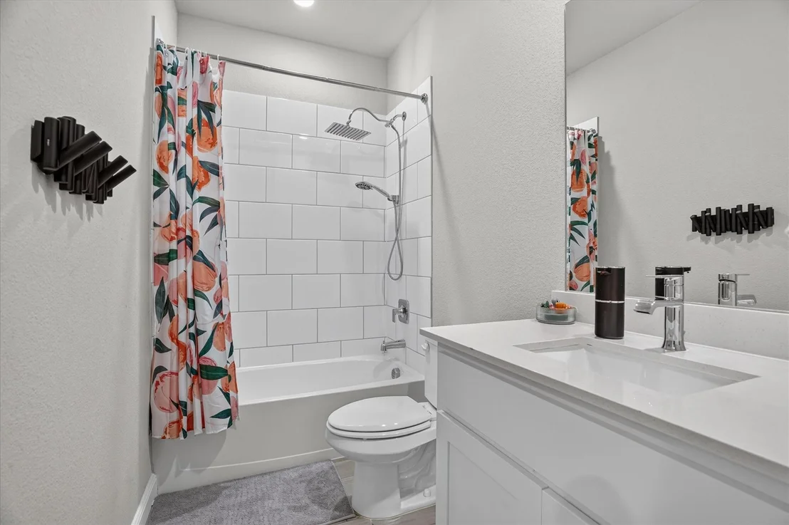 Photo of 1425 Bennett Drive
