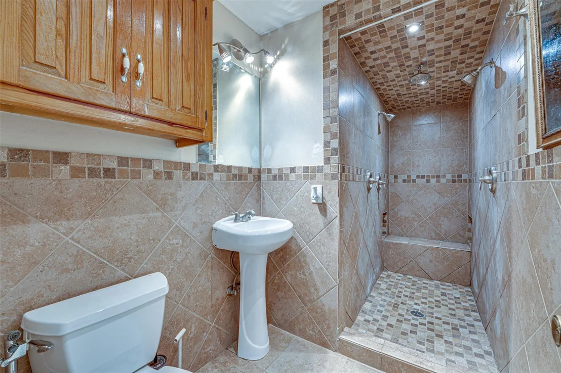 Photo of 917 Meadowgate Drive