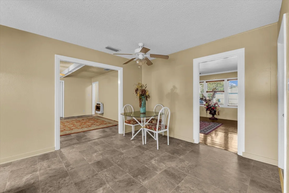Photo of 1837 Northcrest Drive