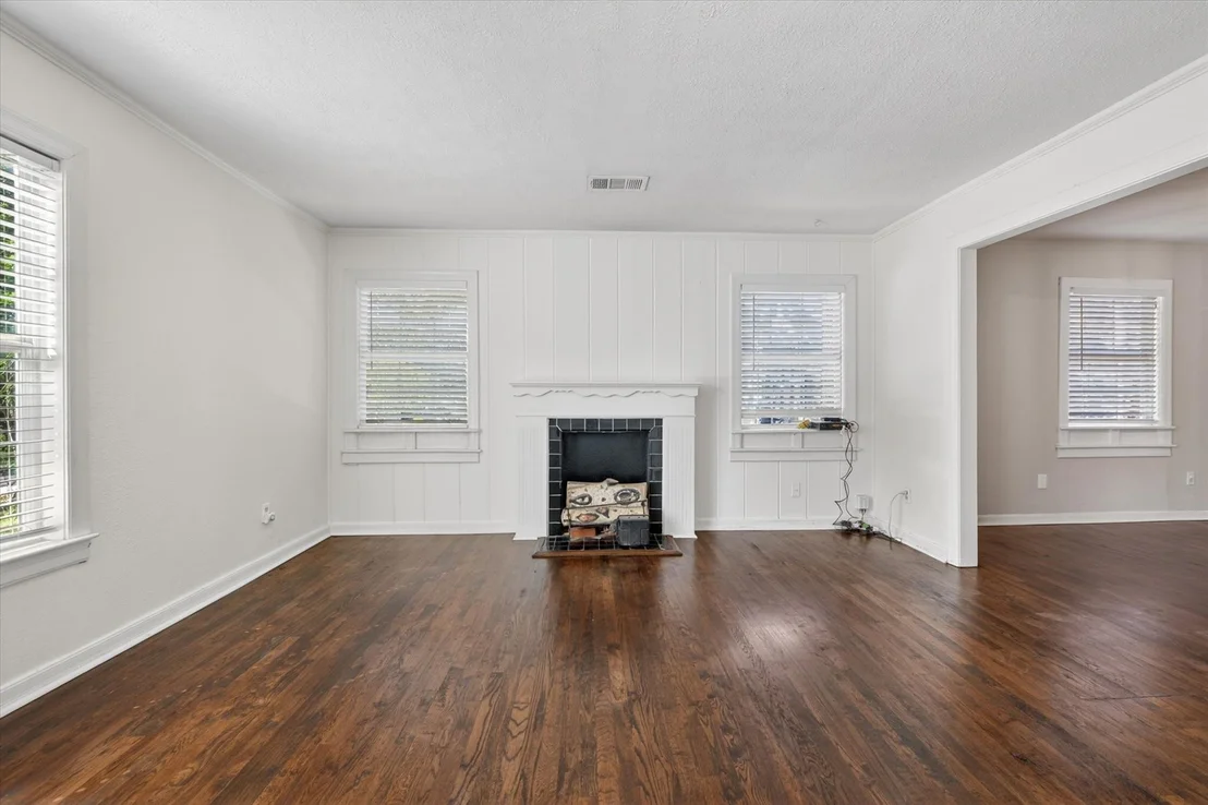 Photo of 2129 Cardinal Lane