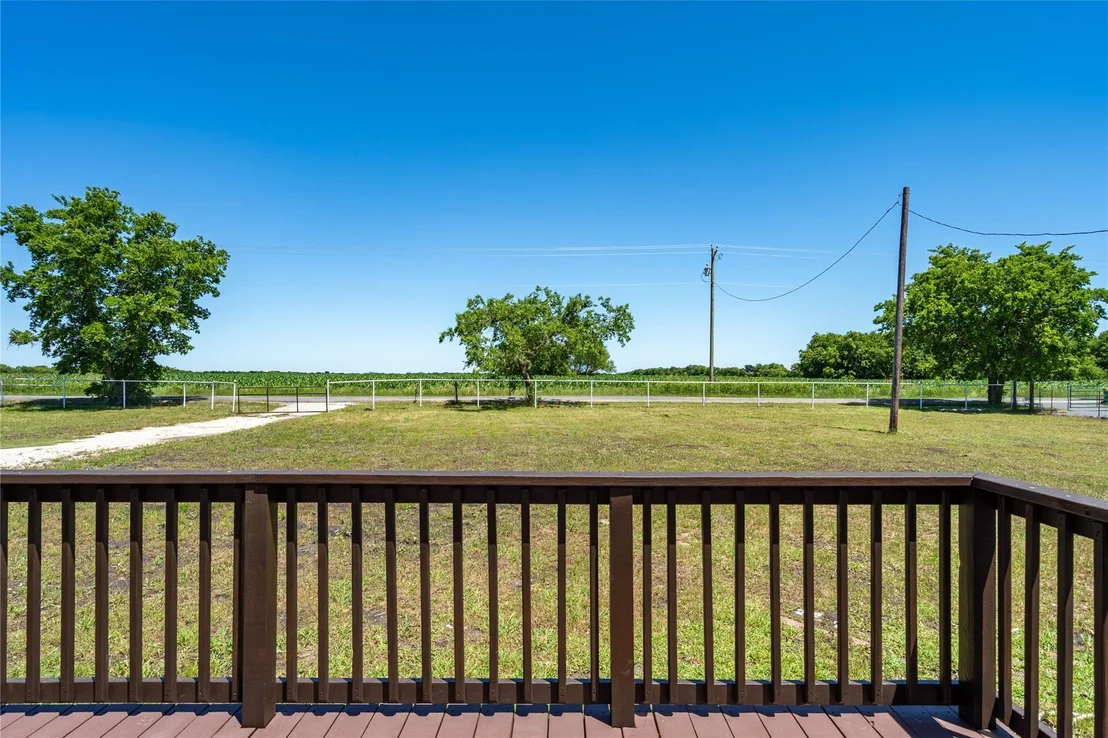 Photo of 2104 County Road 2134