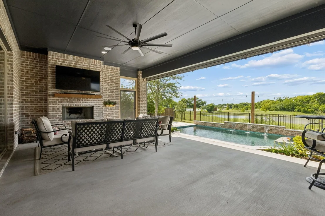 Photo of 3300 Crescent Lane