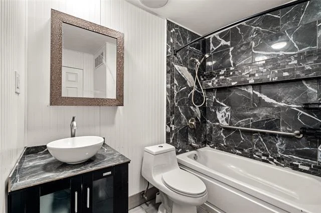 Photo of 629 Bur Oak Drive