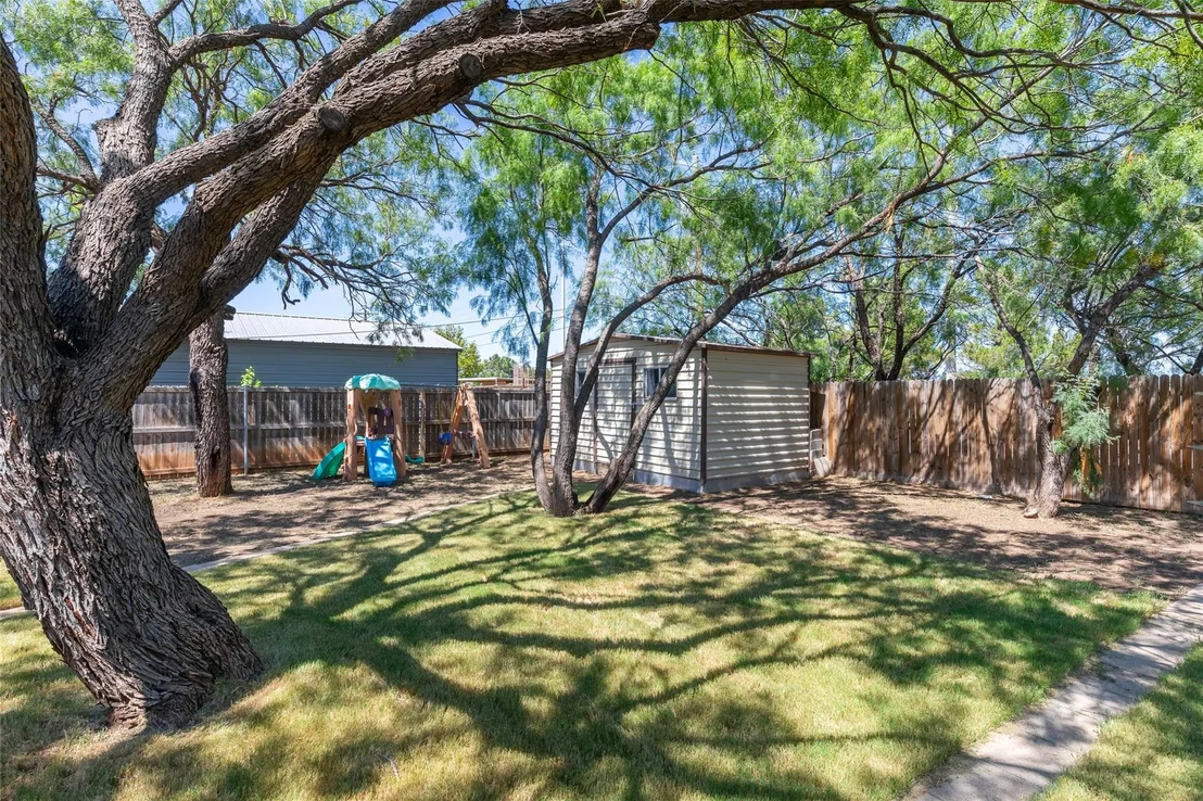 Photo of 1009 Parsons Road