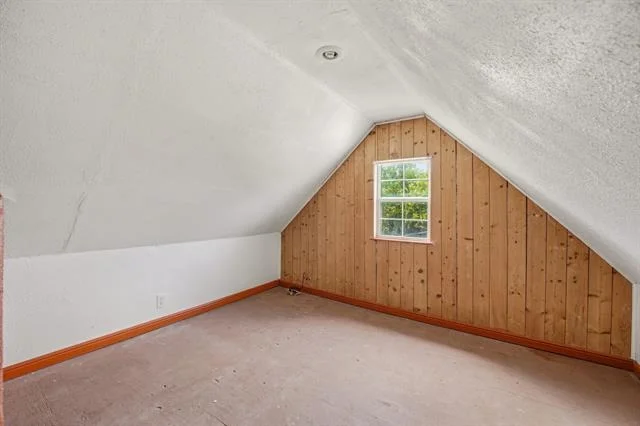 Photo of 307 N Oak Lane