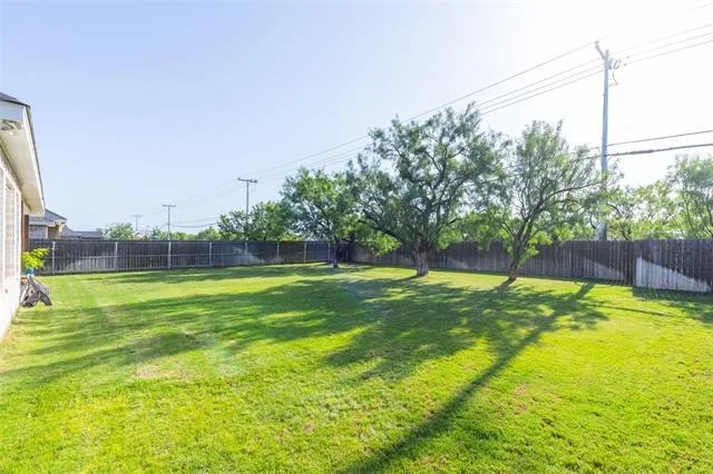 Photo of 6917 Mcleod Drive