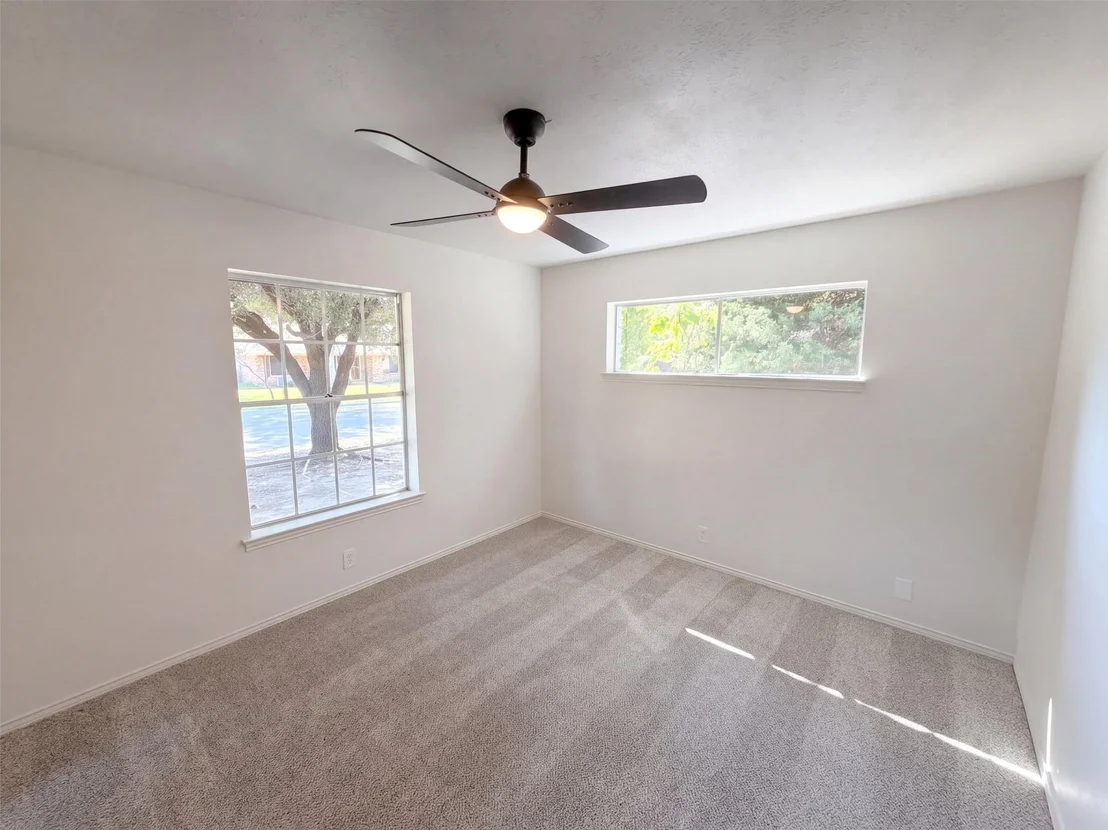 Photo of 1329 Wellington Drive
