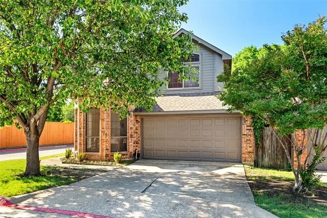 Photo of 381 Arbor Lane