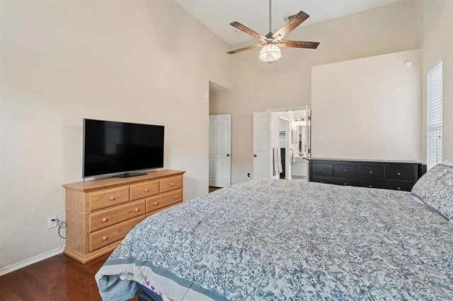 Photo of 918 E Grubb Drive