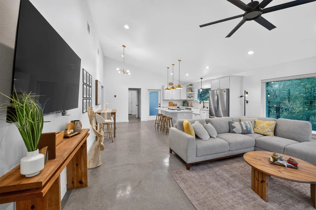 Photo of 802 Stevens Street