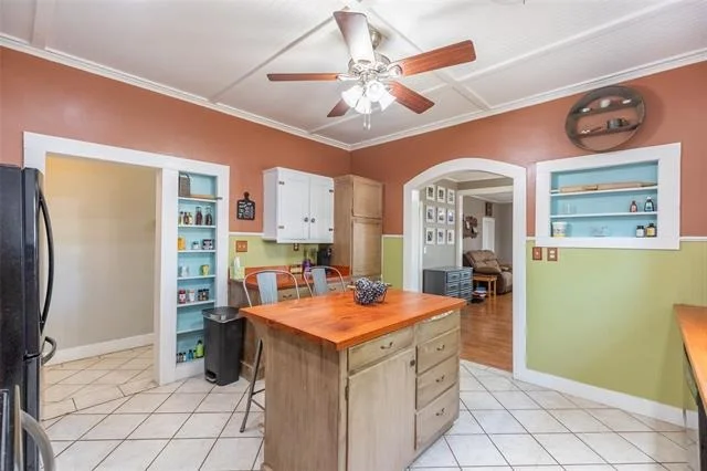 Photo of 712 Tanglewood Drive