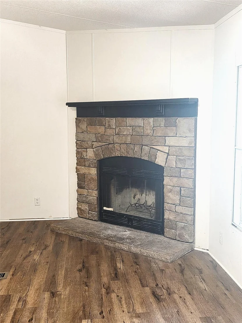 Photo of 942 Balmorea Drive