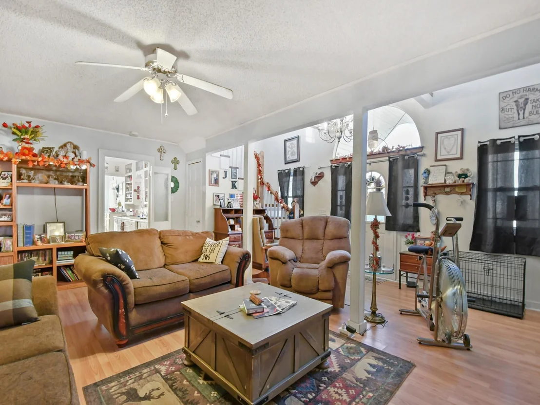 Photo of 764 County Road 147