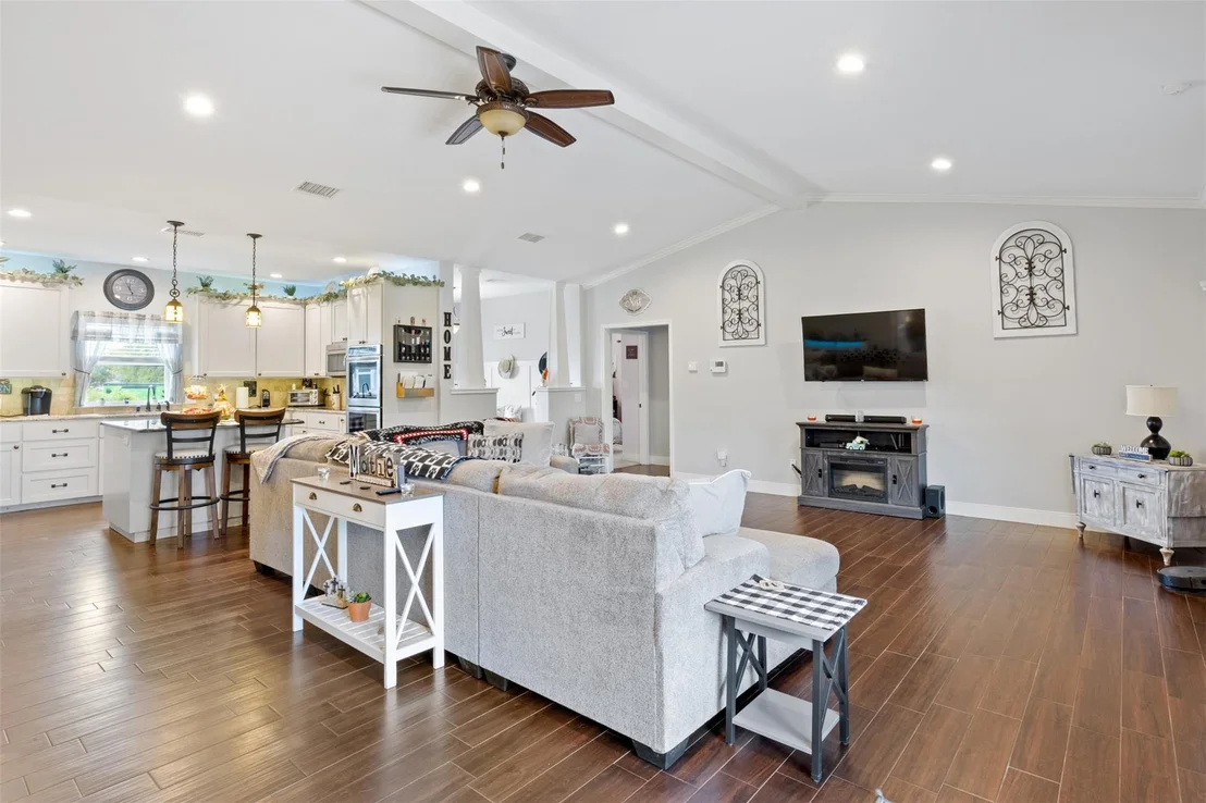 Photo of 141 Eagle Point Cove