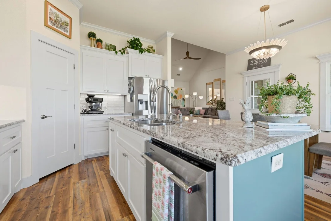 Photo of 1710 Urban Avenue