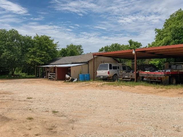 Photo of 636 PRIVATE ROAD 4691