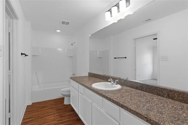 Photo of 2839 Saint David Drive