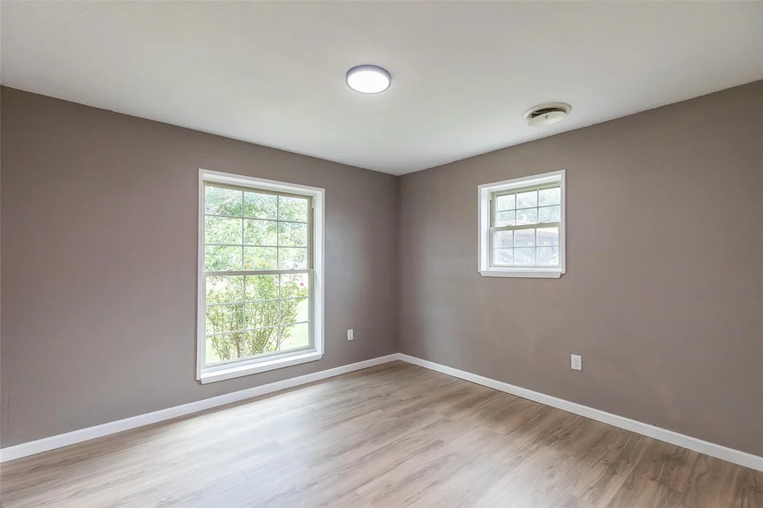 Photo of 320 S 12th Street