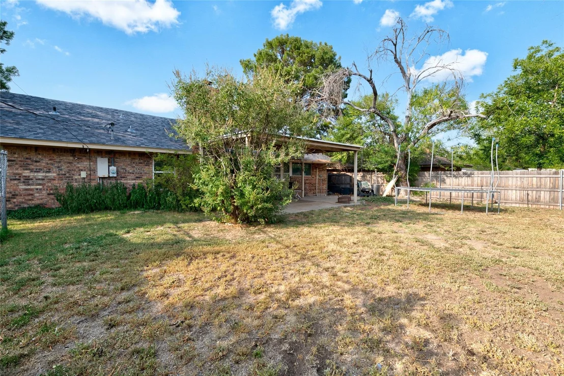 Photo of 1017 Chriswood Drive