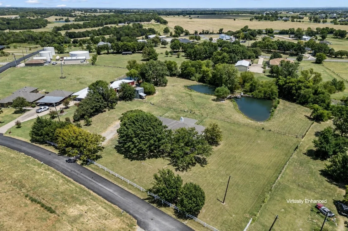 Photo of 16612 Scenic Circle