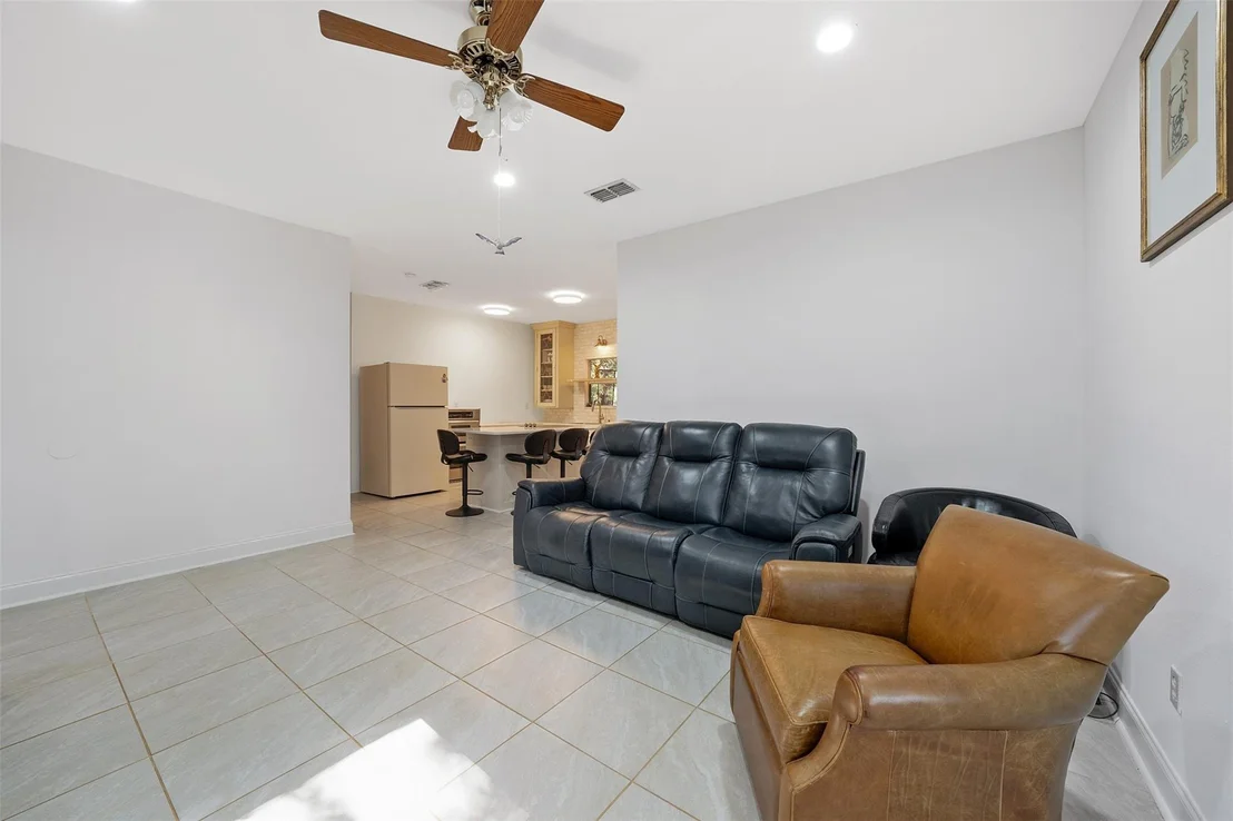 Photo of 629 El Paso