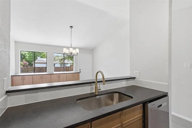 Photo of 1516 Hendrick Drive