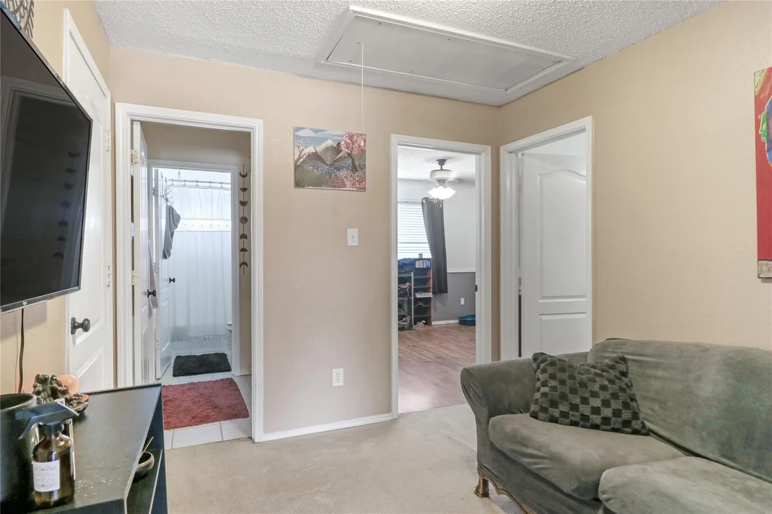 Photo of 5502 Hyannis Drive