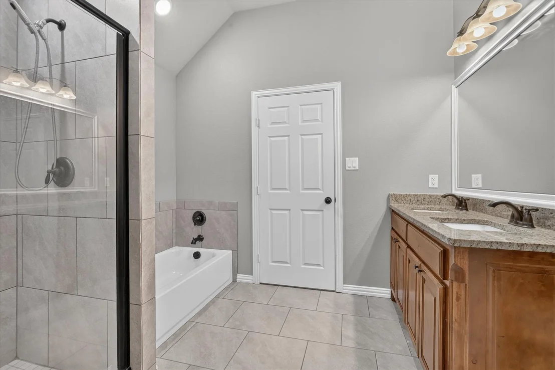 Photo of 1612 Tanglewood Drive