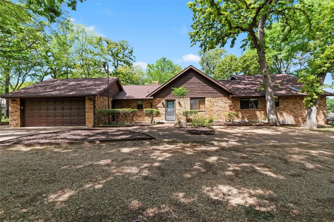 Photo of 1611 Emma Drive