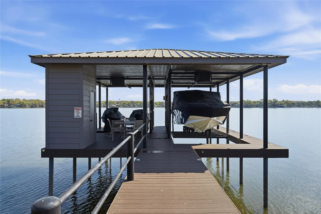Photo of 648 Enchanted Isles Drive