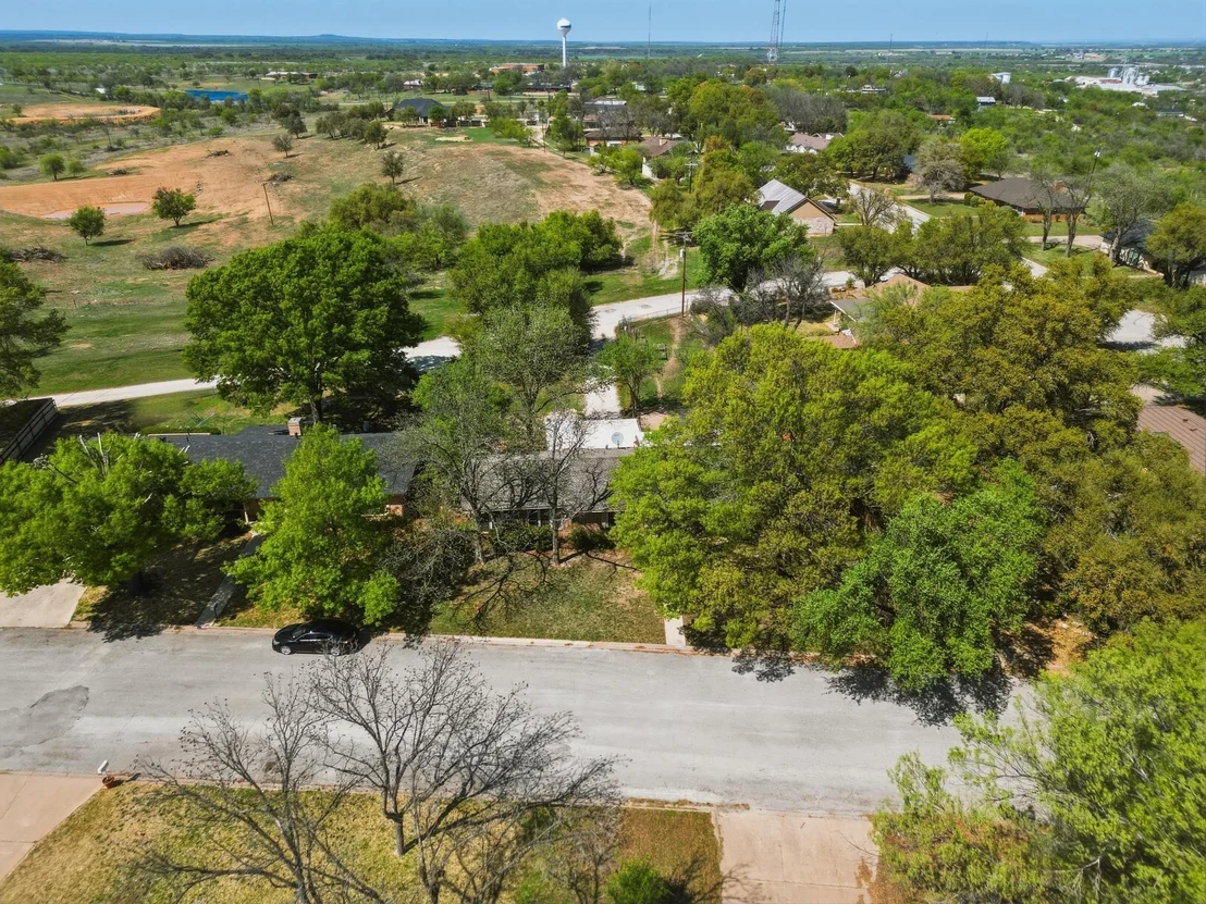 Photo of 1306 Westhill Lane