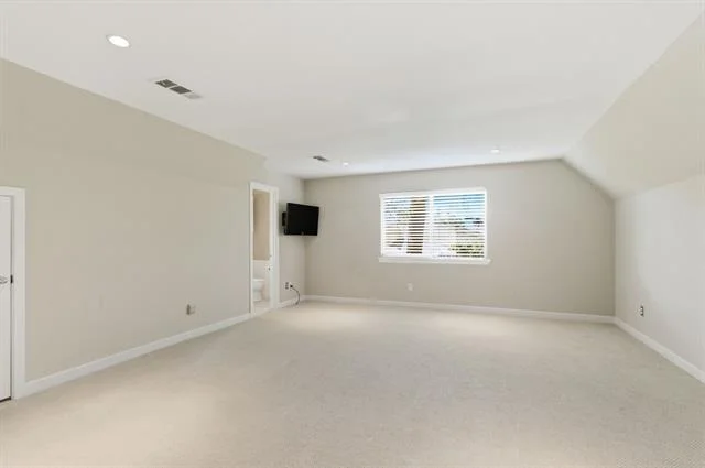 Photo of 237 Woodcrest Drive