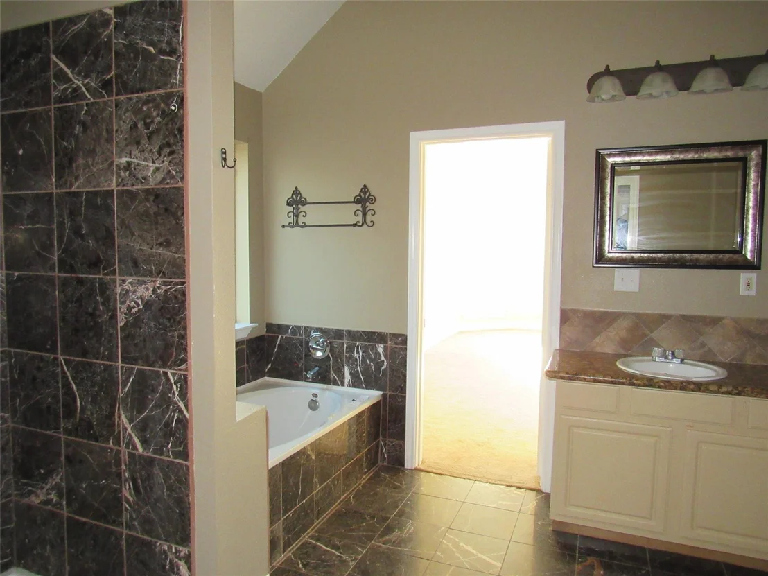 Photo of 39220 Shadow Ridge Drive