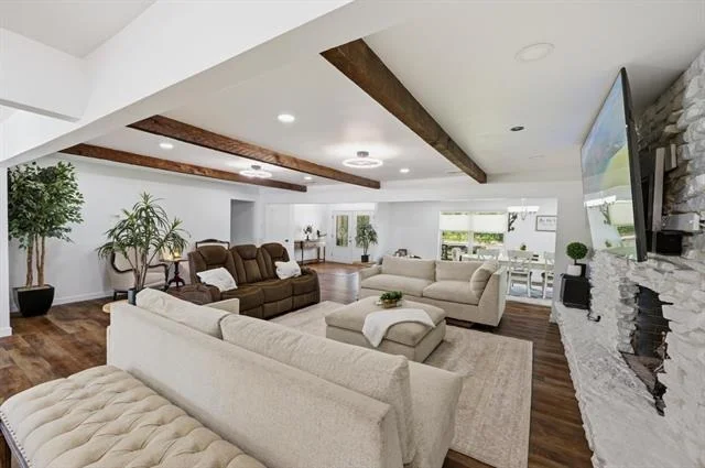 Photo of 6602 Lyons Road