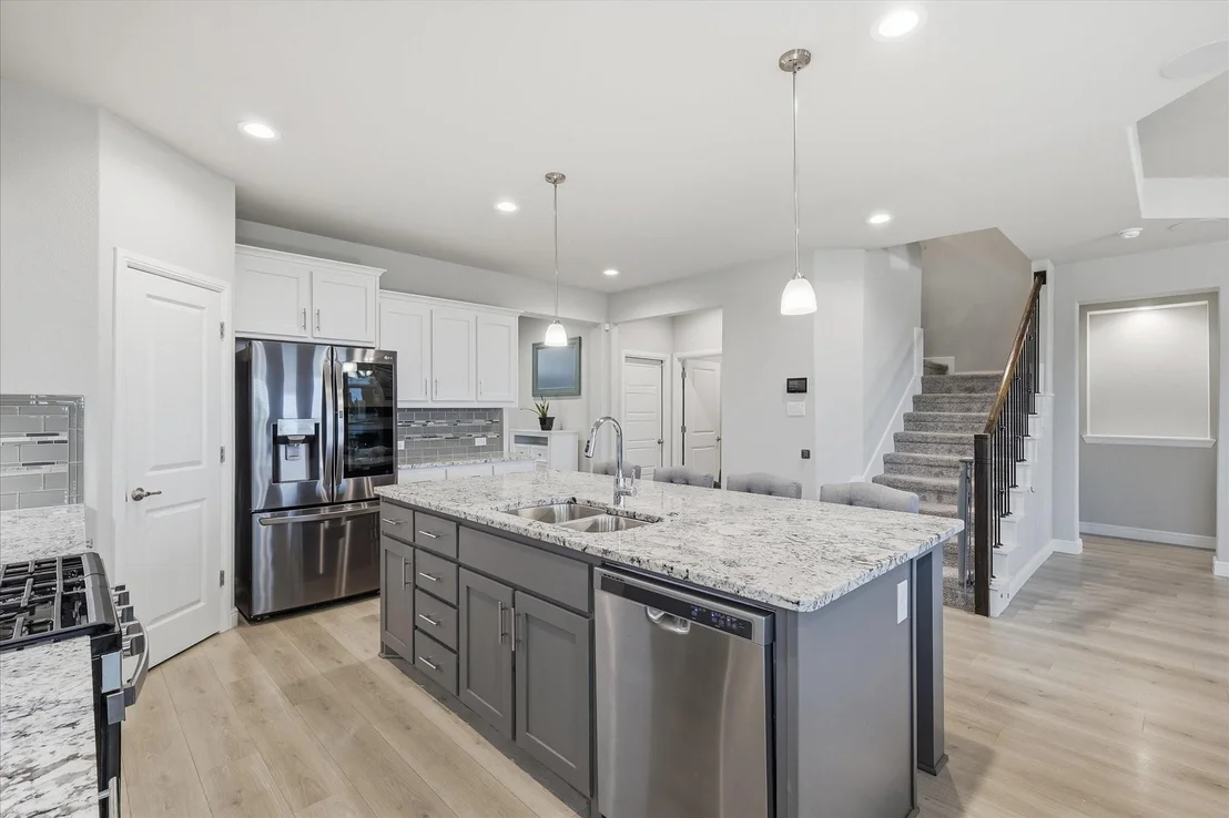 Photo of 1617 Longspur Drive