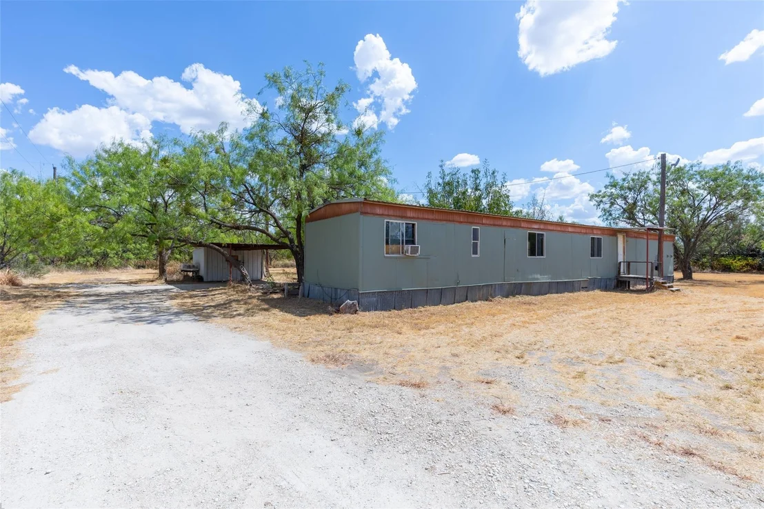 Photo of 1186 Private Road 2431