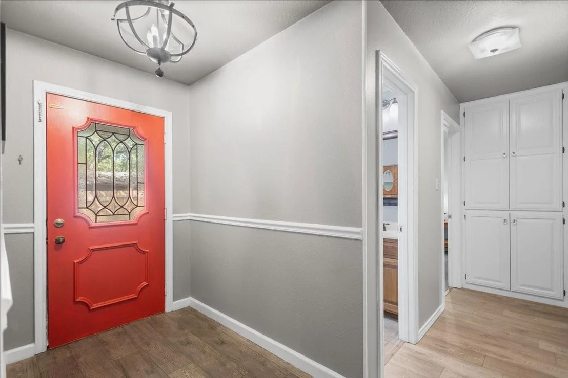 Photo of 241 Hideaway Lane Central