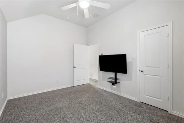 Photo of 15513 Bryant Park Avenue