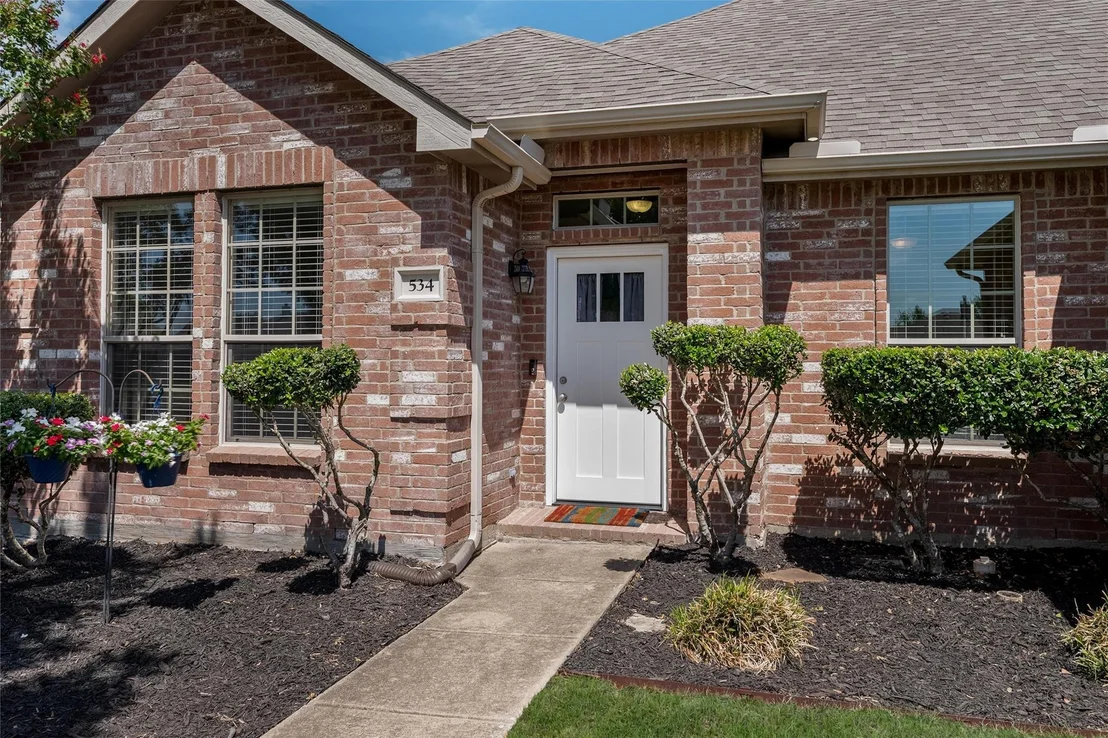 Photo of 534 Laurel Lane