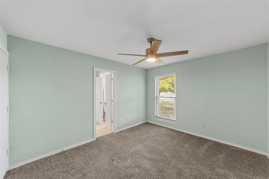 Photo of 16612 Scenic Circle