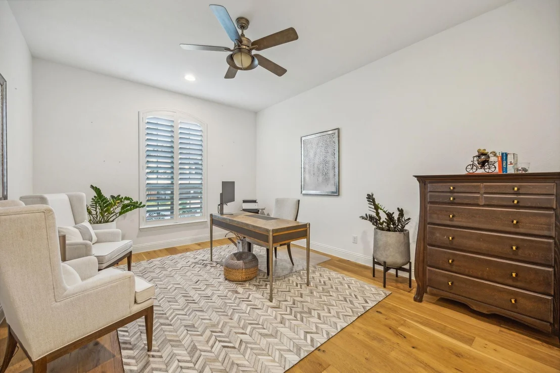Photo of 8365 Western
