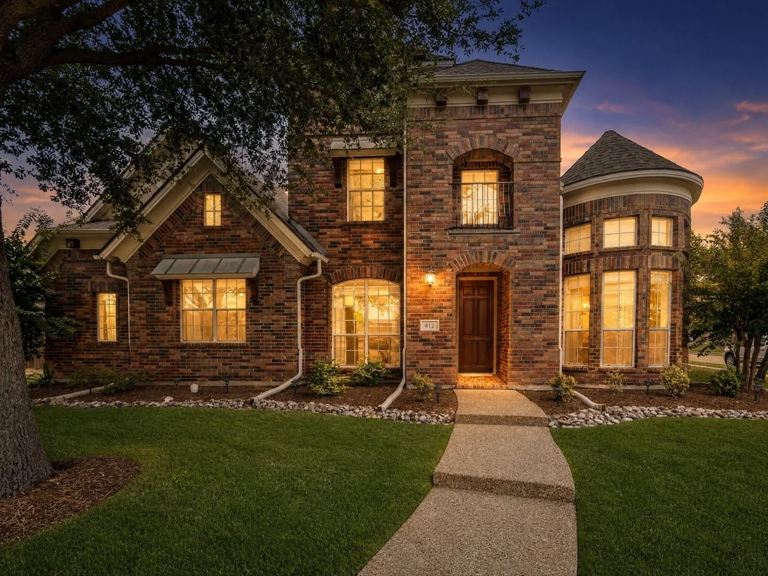 Photo of 412 Oriole Drive
