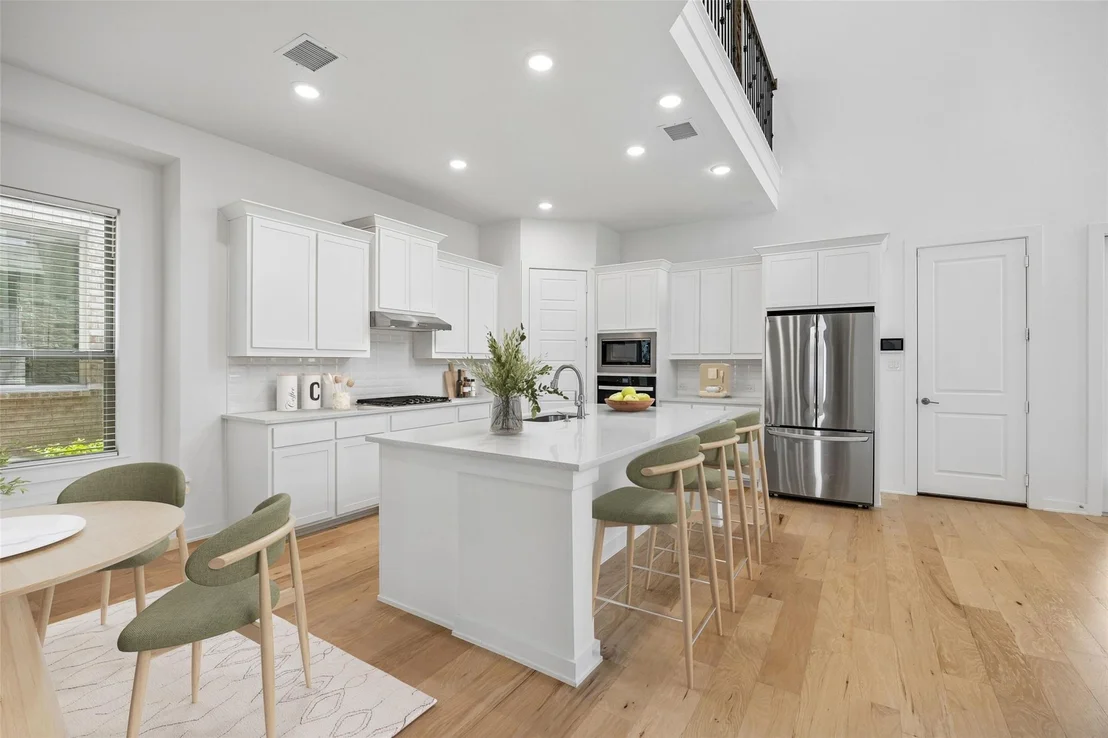 Photo of 708 Kendall Lane