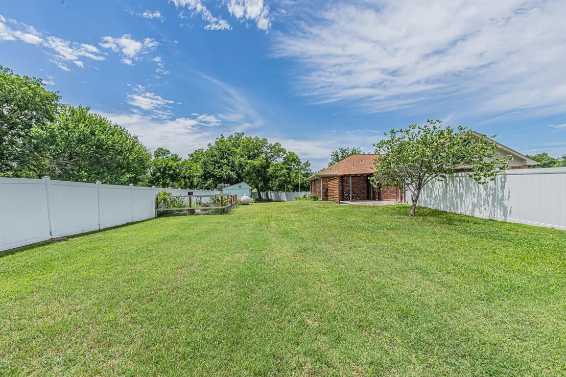 Photo of 204 S Spring Branch Trail