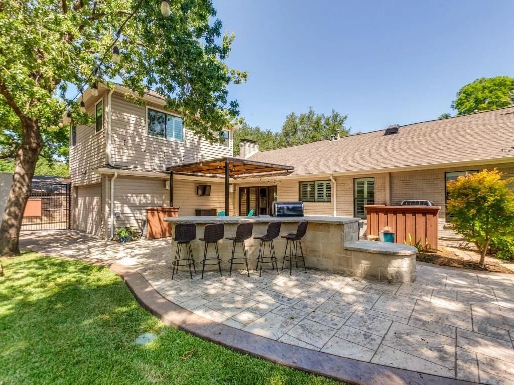 Photo of 3326 Regent Drive