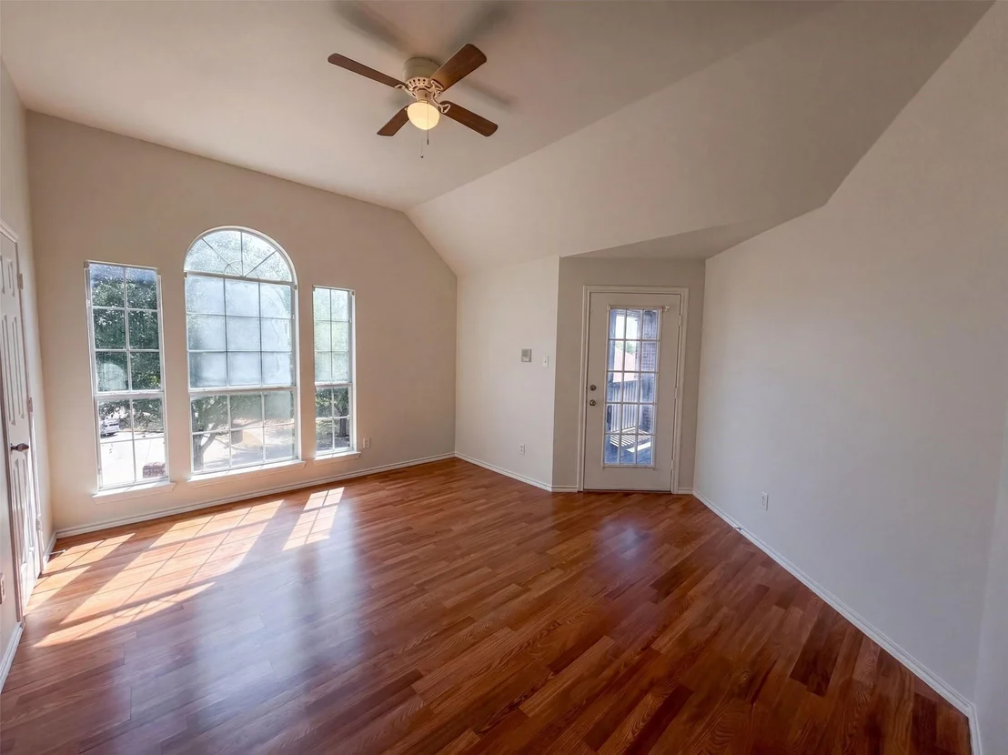 Photo of 1402 Stone Oak Court