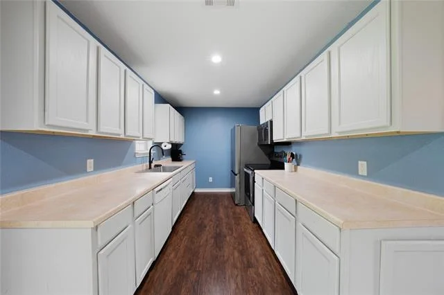 Photo of 732 Ridgewood Drive