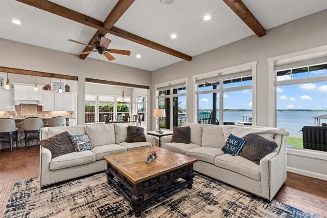 Photo of 229 N Beverly Drive